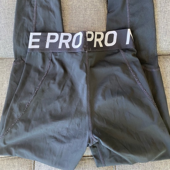 Nike Leggings - Picture 3 of 7